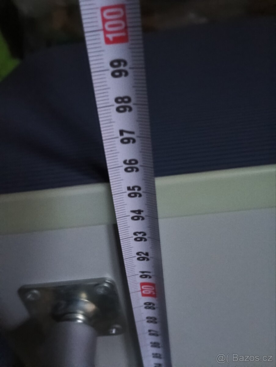 Konferenční stolek