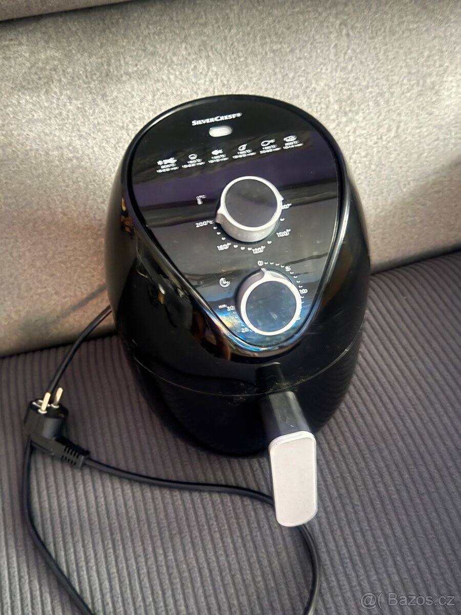 Horkovzdušná fritéza