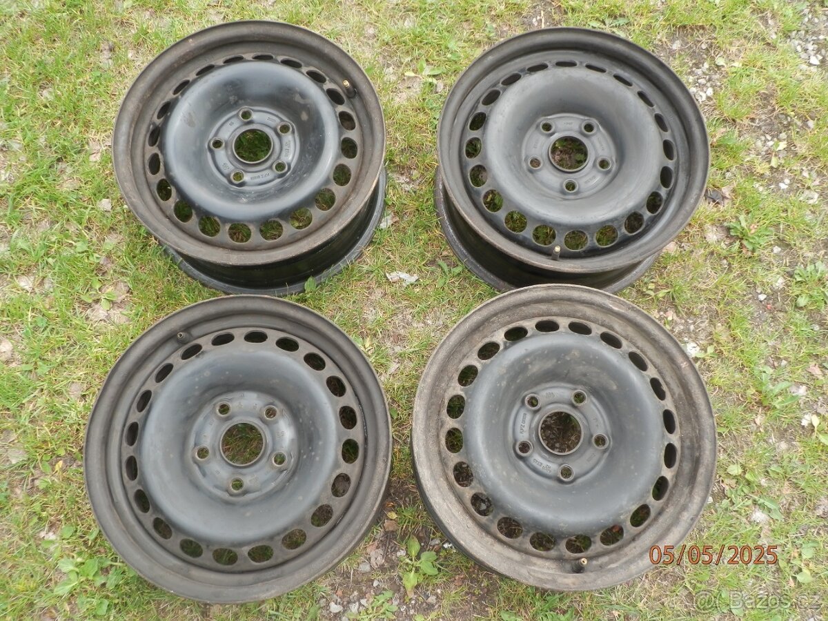 4xPlechové disky na AUDI A4 velikost 15tky. ET 45