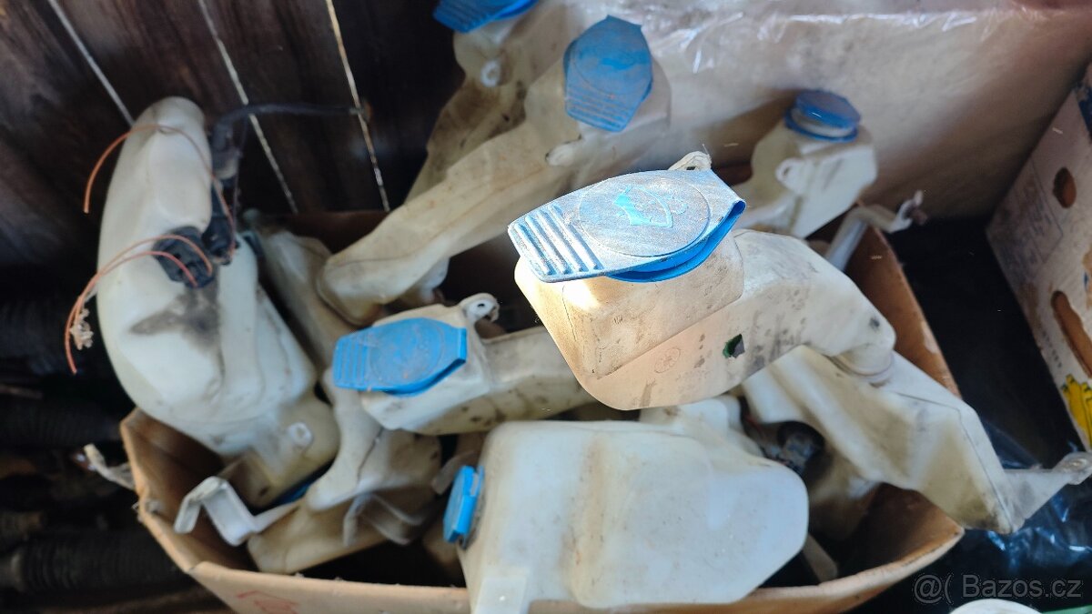 Nádobky ostřikovačů B5 / B5.5