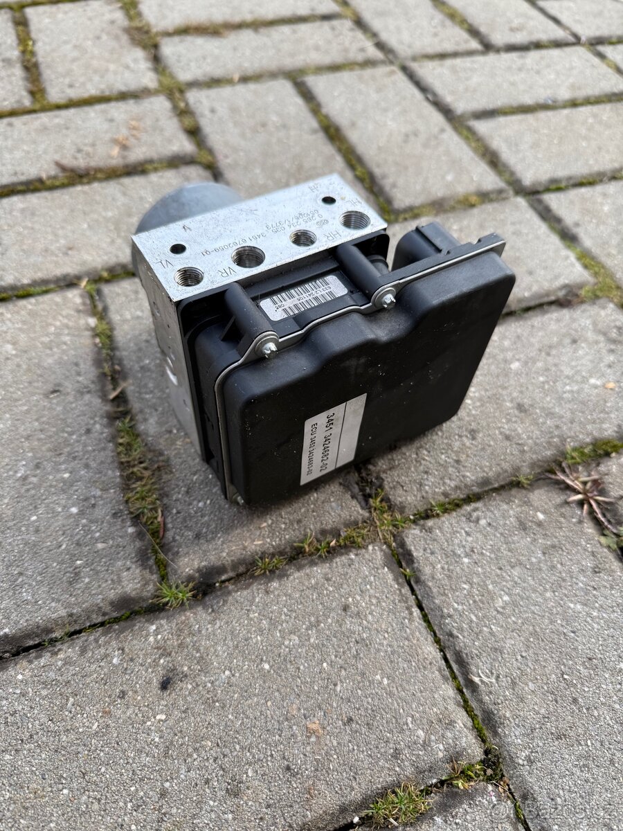 Abs kostka bmw e83 3.0d 160kw