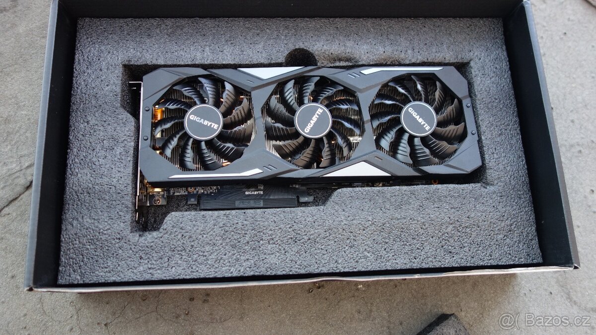 GeForce® RTX 2080 SUPER™ GAMING OC 8G