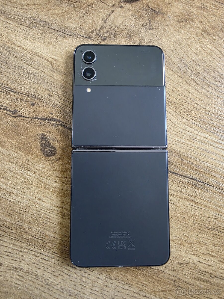 Samsung galaxy flip 4 256GB