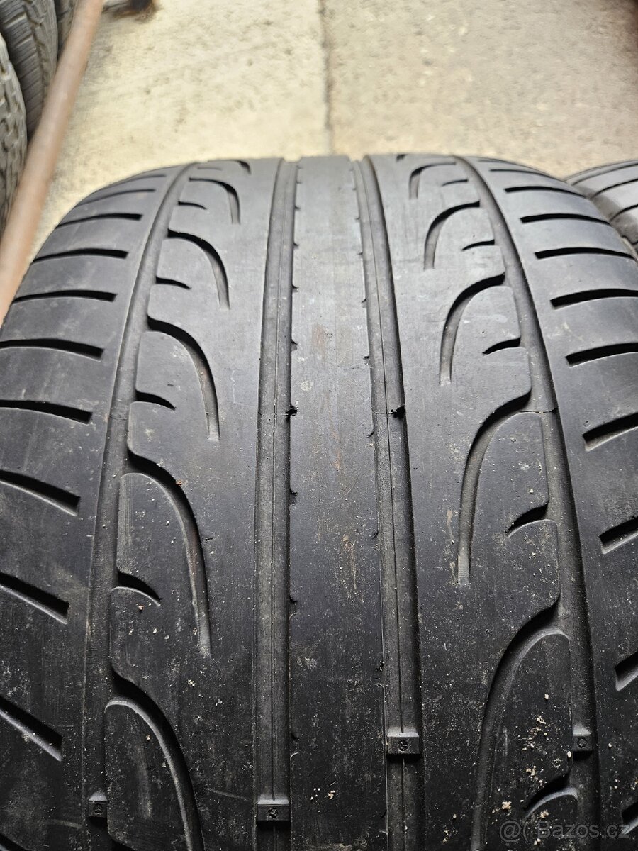 Letní pneu 325/30R21 Dunlop