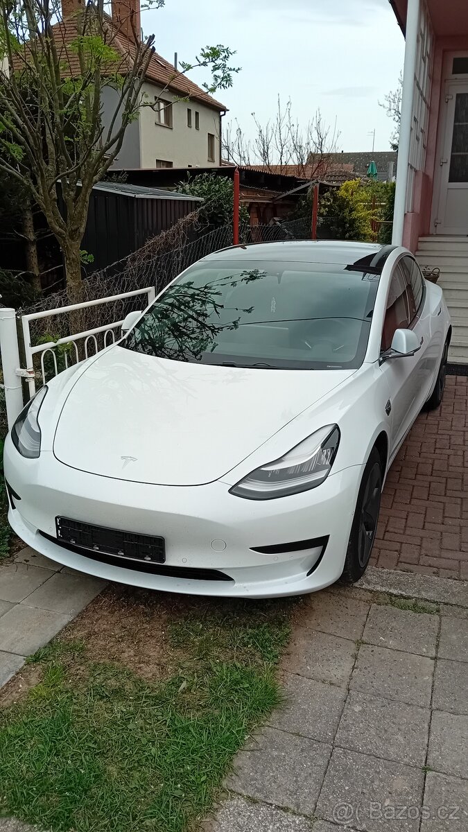 Tesla model 3