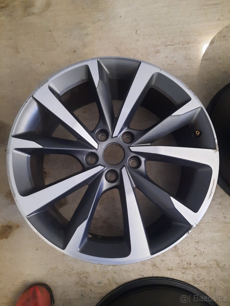 Alu kola 5x112 r18