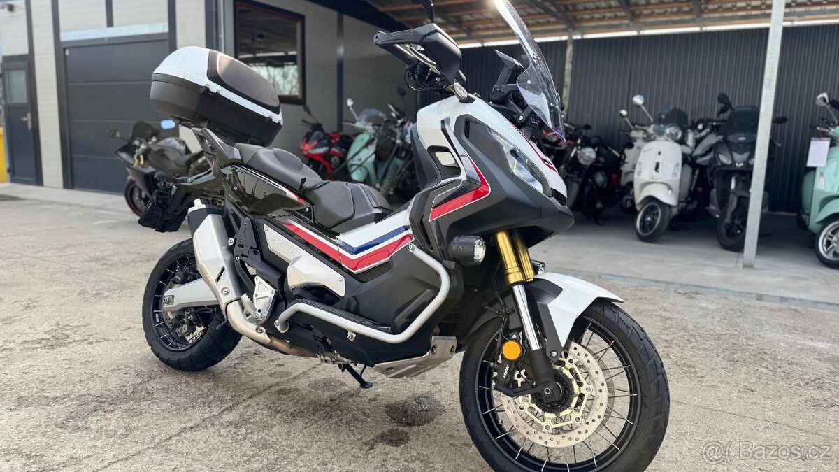 Honda X-ADV Malý nájezd a krásný stav
