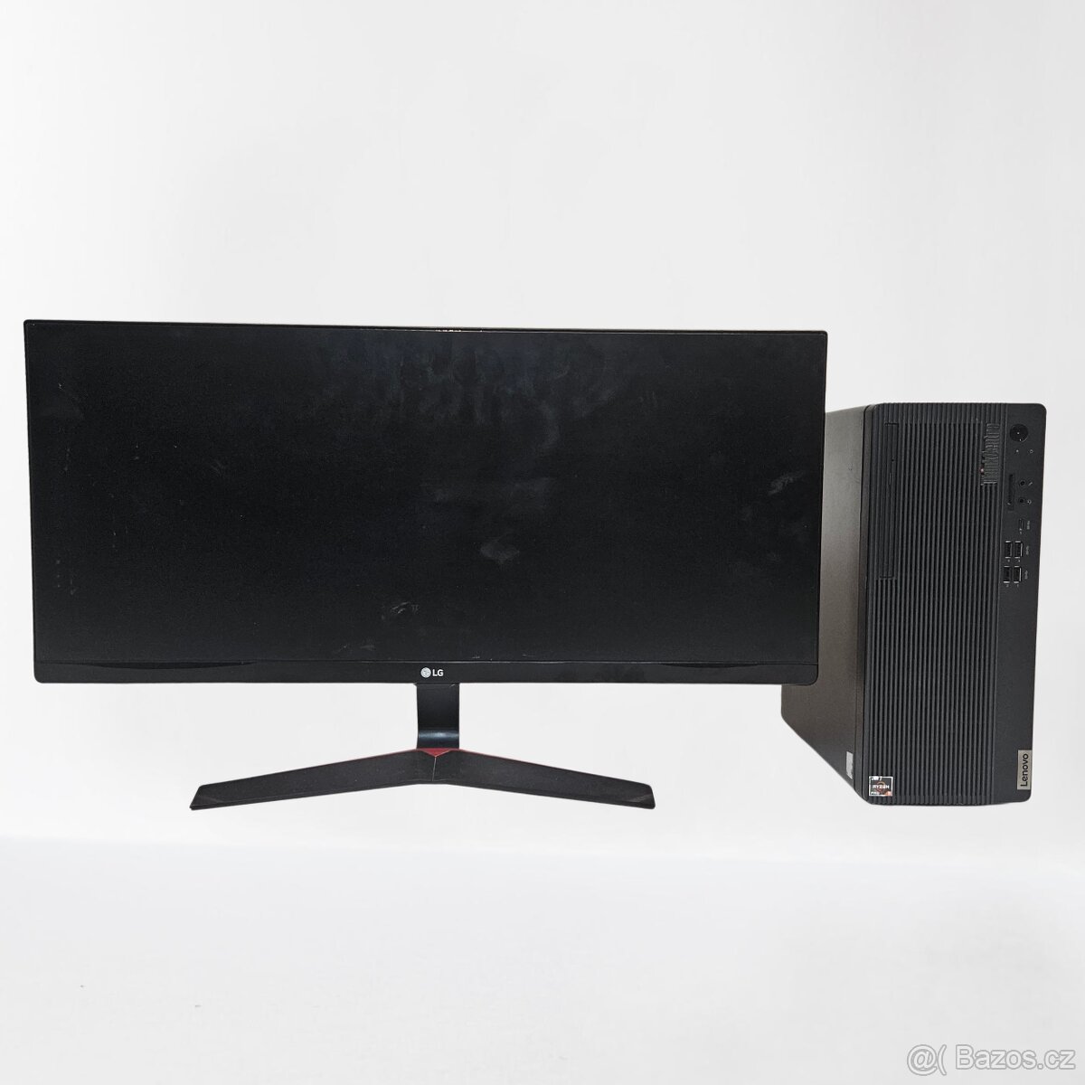 Stolní počítač Lenovo Thinkcentre + Monitor