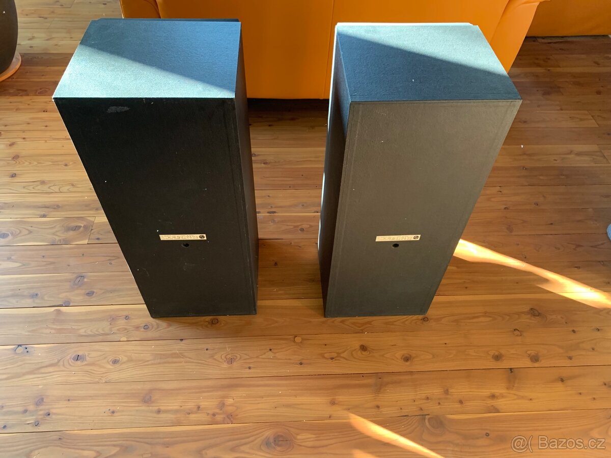 Reproduktory Tesla RS538