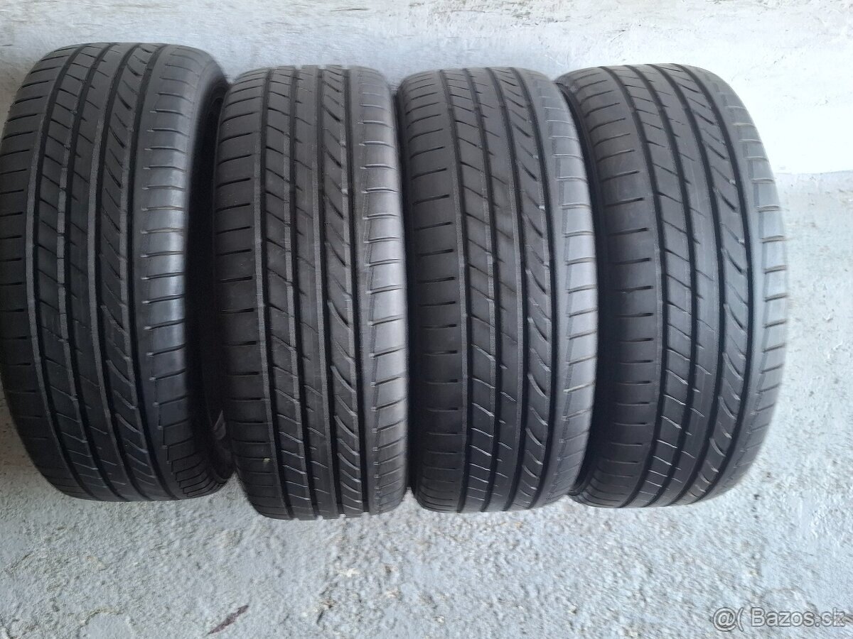 215/45 r18 letní pneumatiky Dunlop