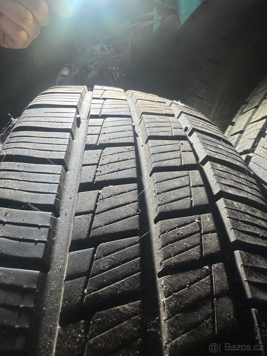 Hankook 205/75r16c 110/108R vantra zimní