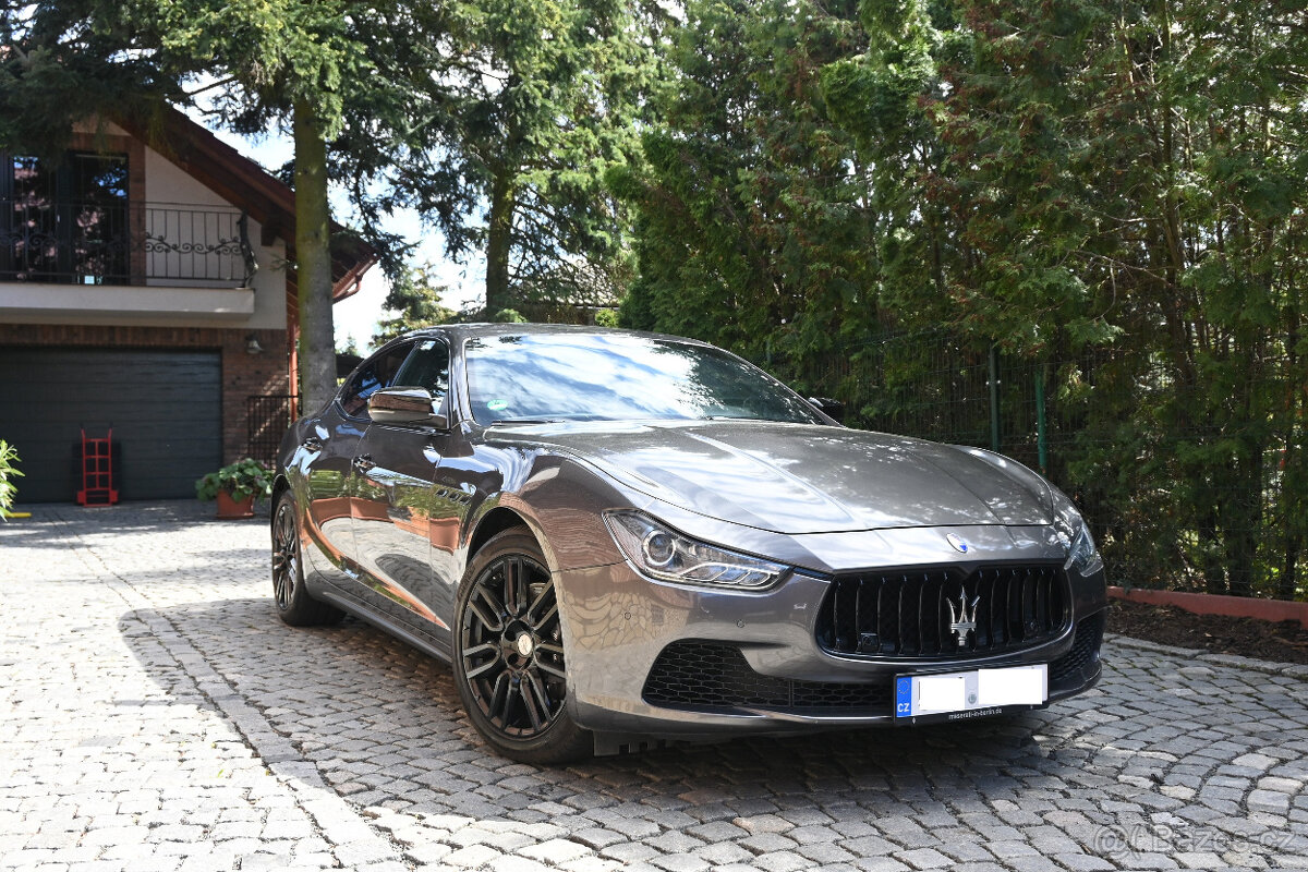 Maserati Ghibli 3.0 V6 benzín 350PS
