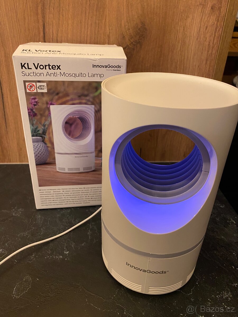 Insekticidní ÚV lampa