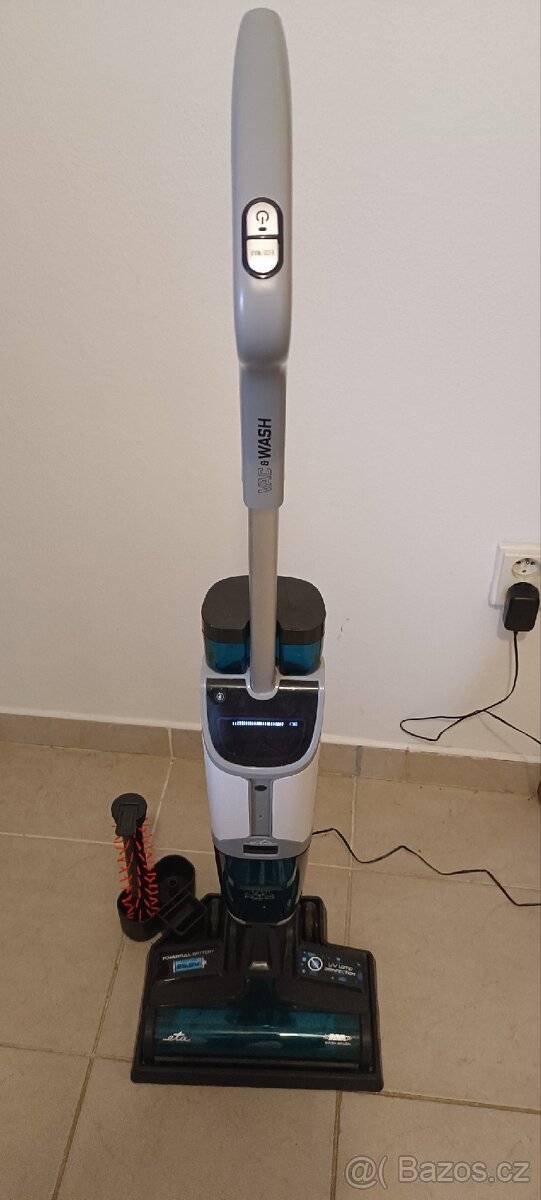 Tyčový vysavač s mopem ETA FORTIS