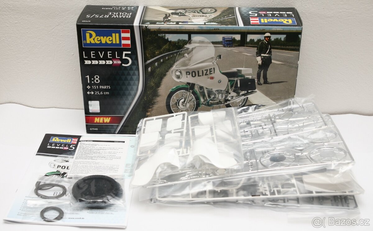 BMW R75/5 POLICE - nová stavebnice (1:8)