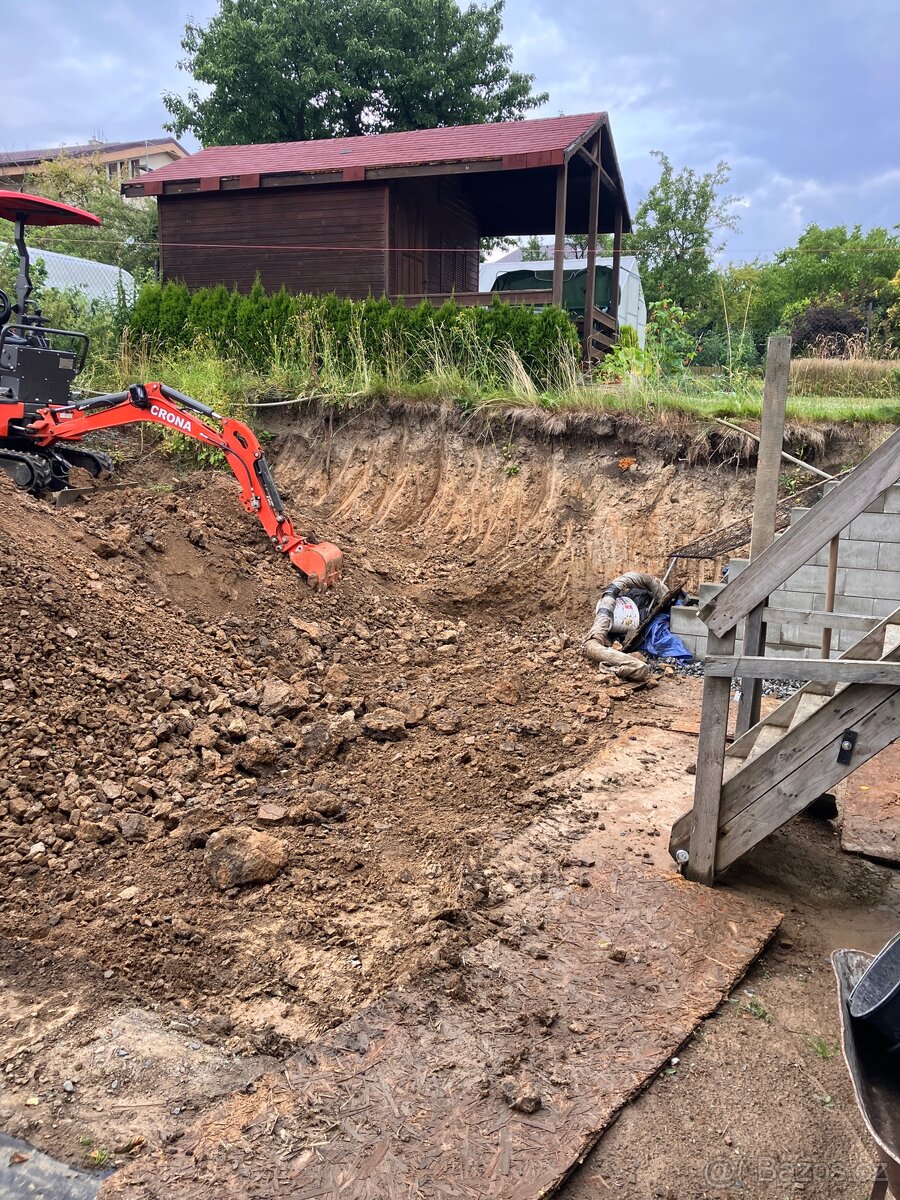 Daruji vykopovou jilovitou hlinu s obsahem kameni