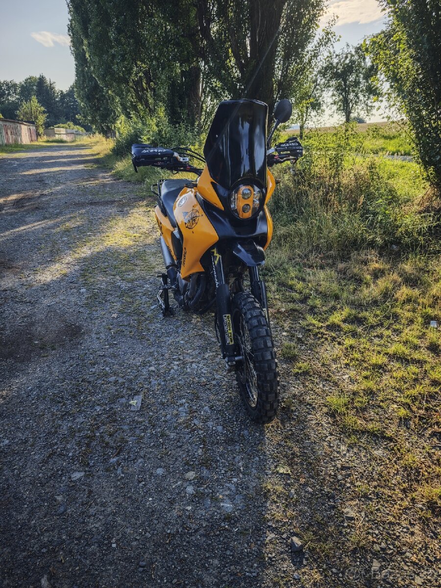 Honda Transalp 700