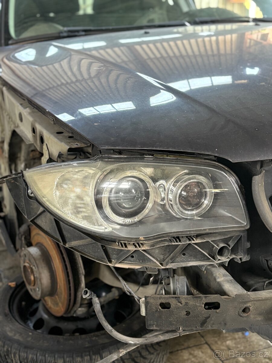 BMW E87 xenon světla