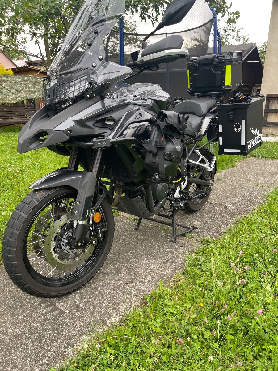 Benelli trk 502x 2021