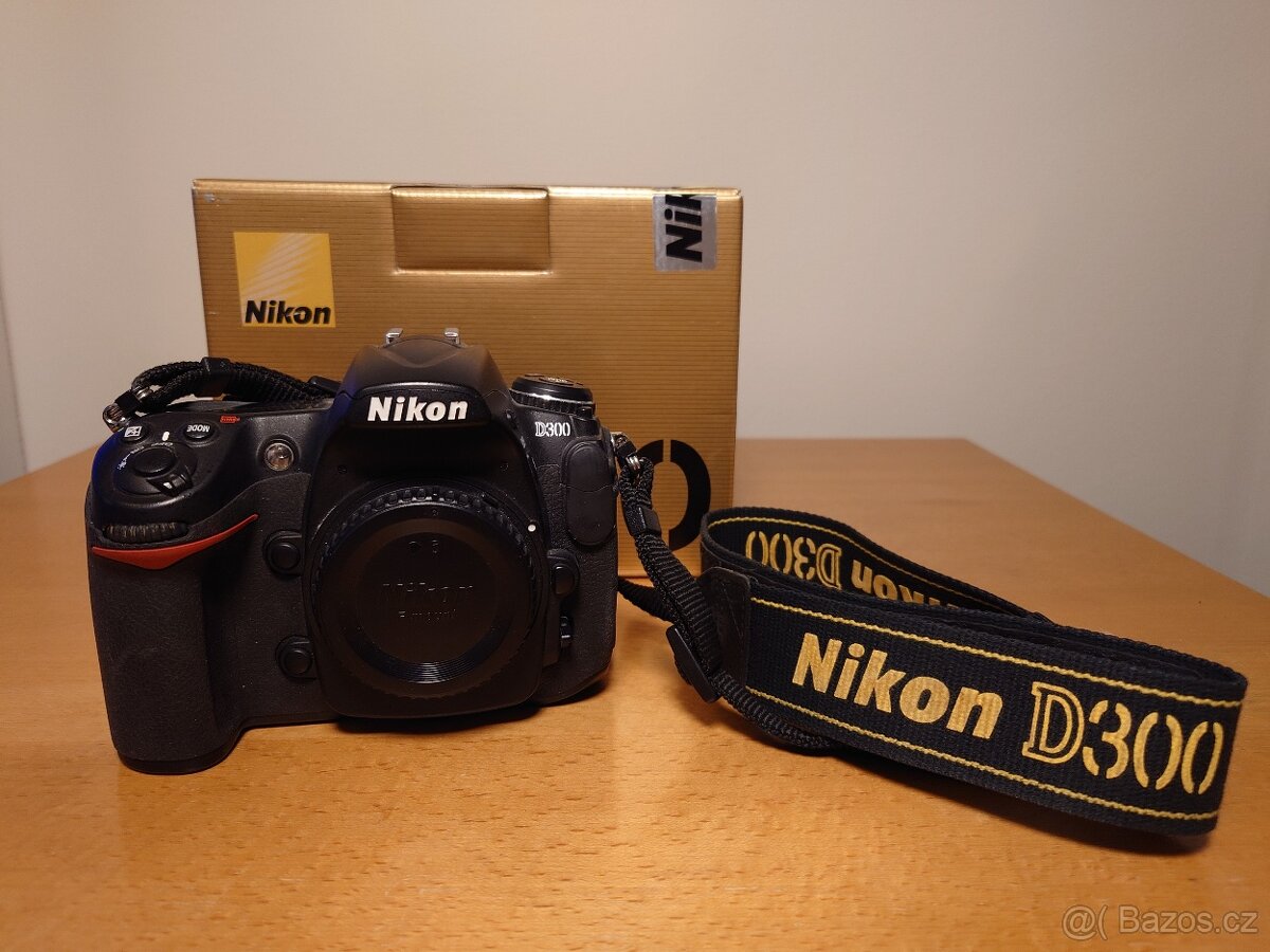 Fotoaparát Nikon D300