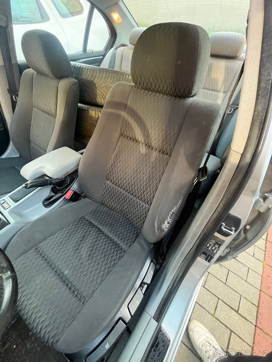 Bmw E46 sedačky a obložení dveří
