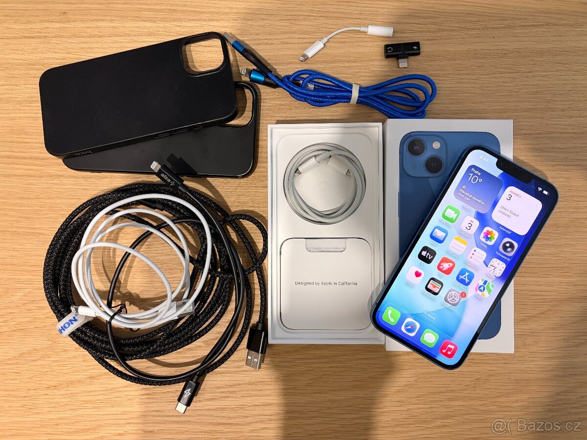 📱 iPhone 13 256GB Blue, hezký stav, příslušenství