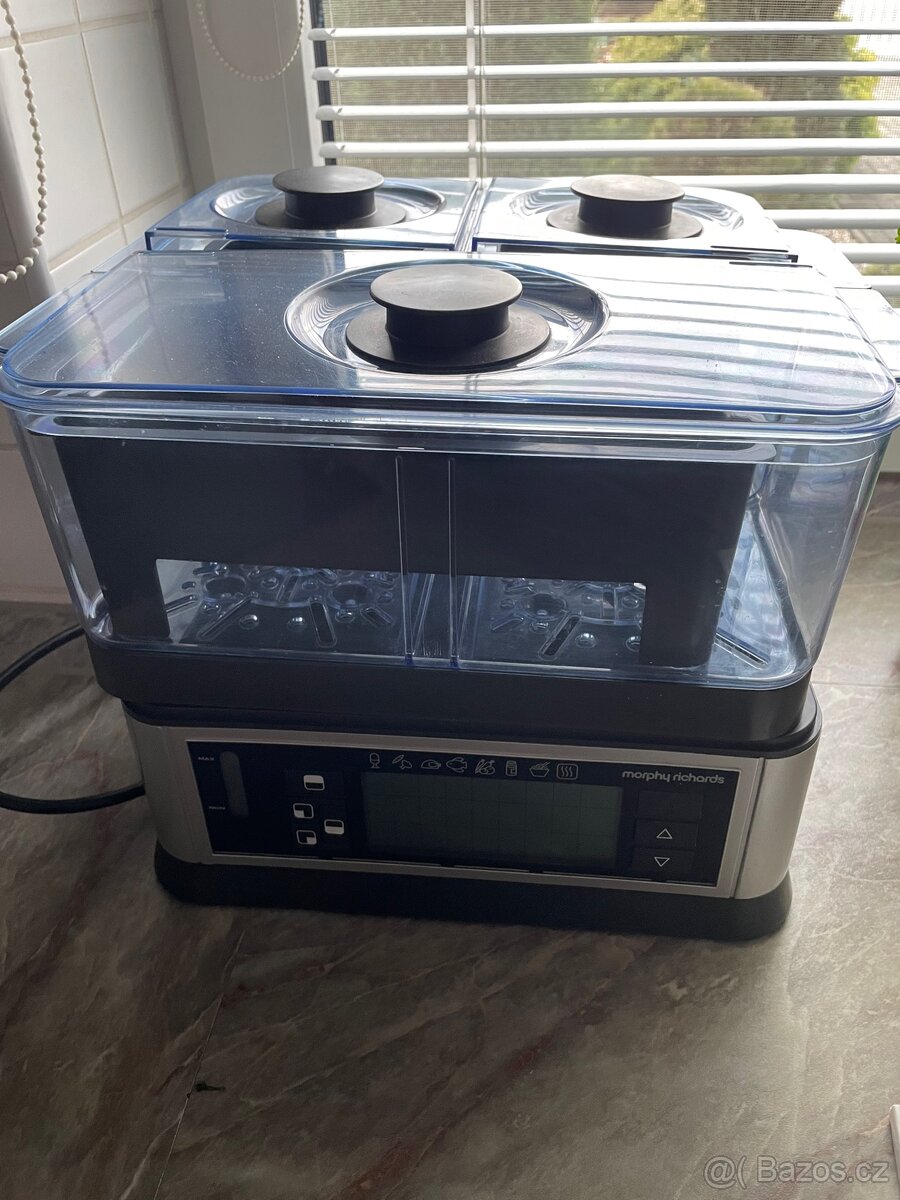 Parní hrnec Morphy Richards