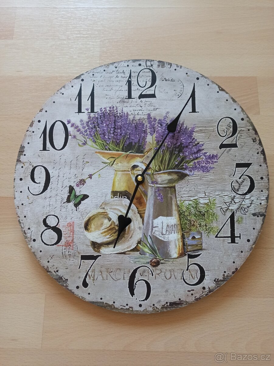 Nástěnné hodiny - levadule