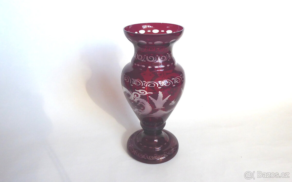 A165_ Váza, sklo, broušená, ruční práce, retro, cca 1960