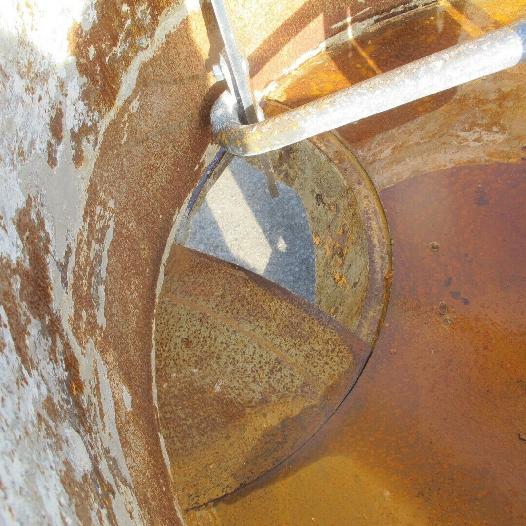 Míchačka betonu s nuceným chodem Baron E 300, rok výroby 201