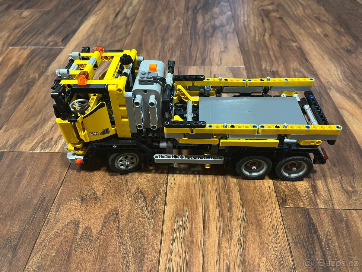 Lego Technic 8292 Nákladní vůz s plošinou