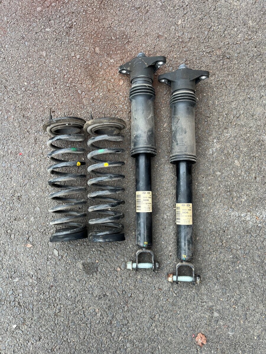 Zadní tlumič, pružina pérování Hyundai i30 (FD)