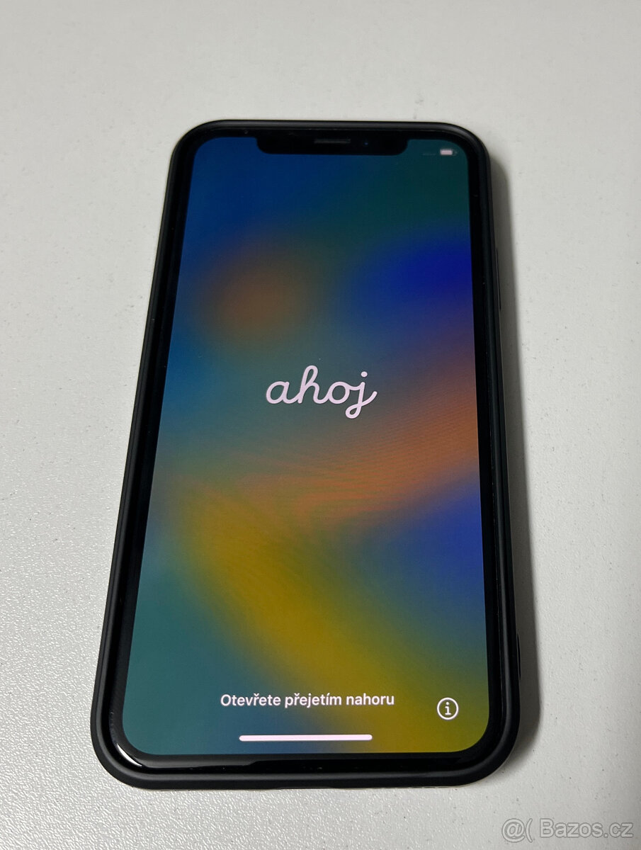 Apple iPhone X 64GB černý