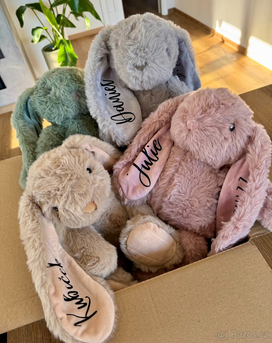Plyšový králíček se jménem na přání