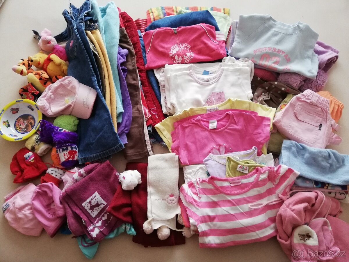 Balík oblečení holčička velikost 86-110