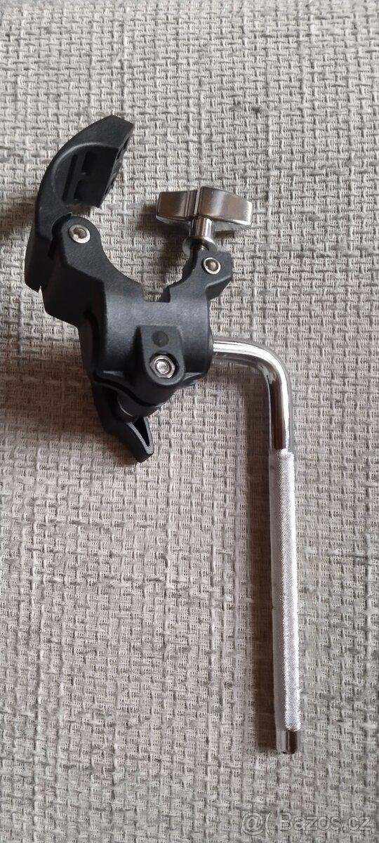 Držák padu Roland MDH-12.