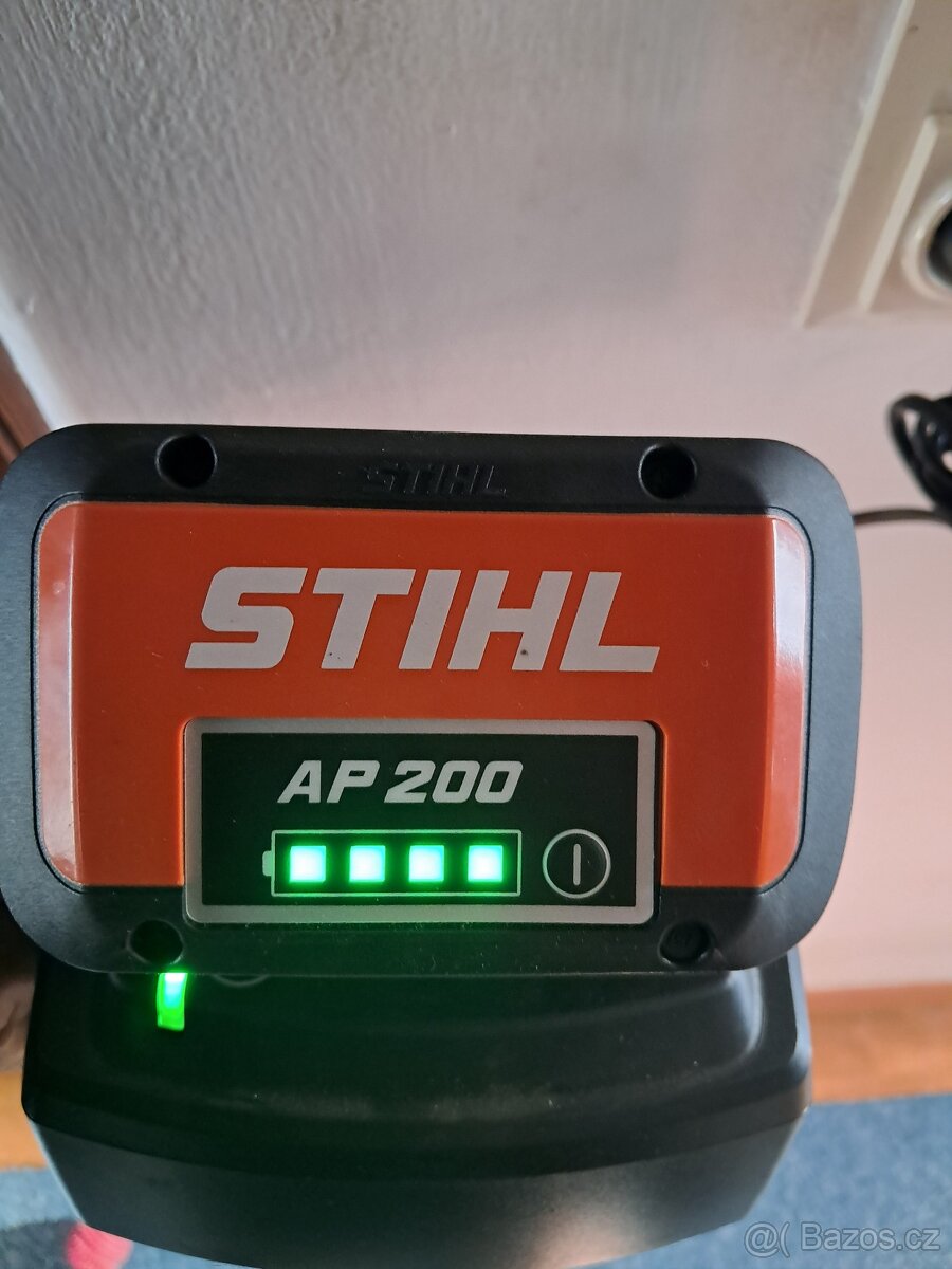 Stihl AP200