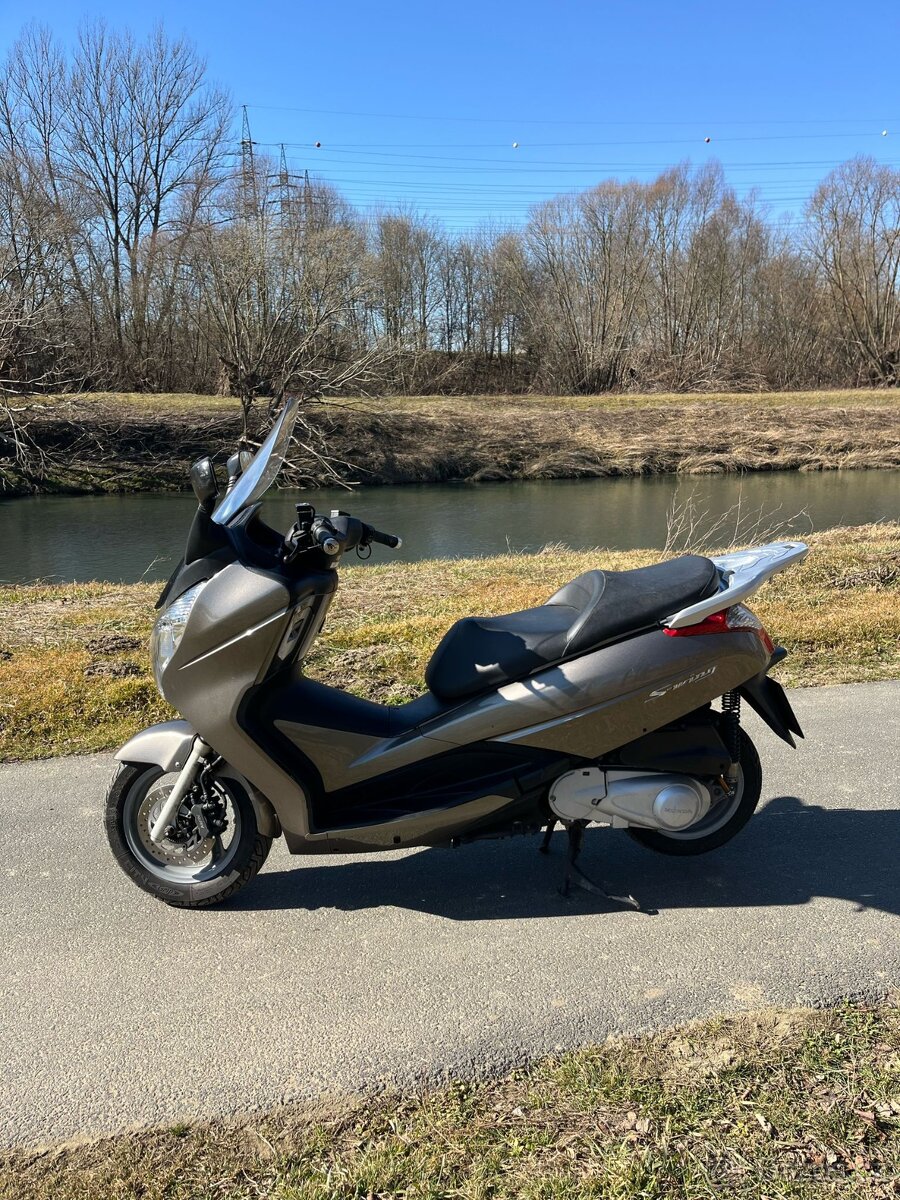 Honda S-Wing FES 125 ccm, ABS, 1 MAJ v ČR