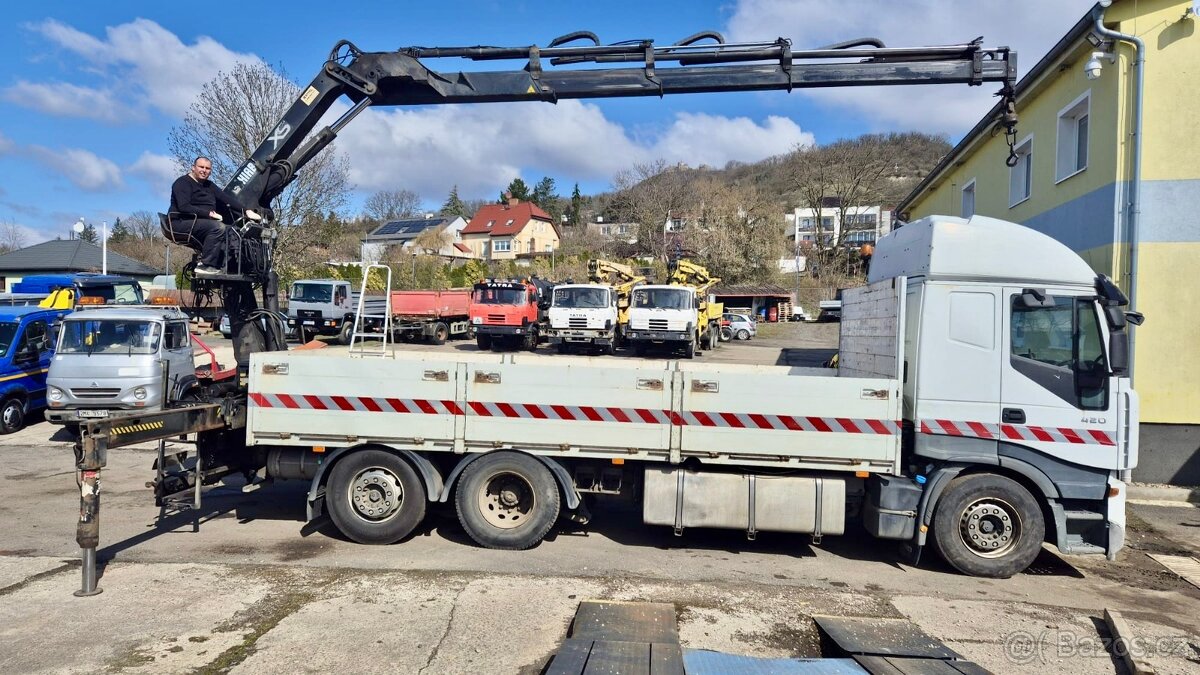 Eur5 valník 6x2 Iveco + HIAB 166 dosah 12.5m