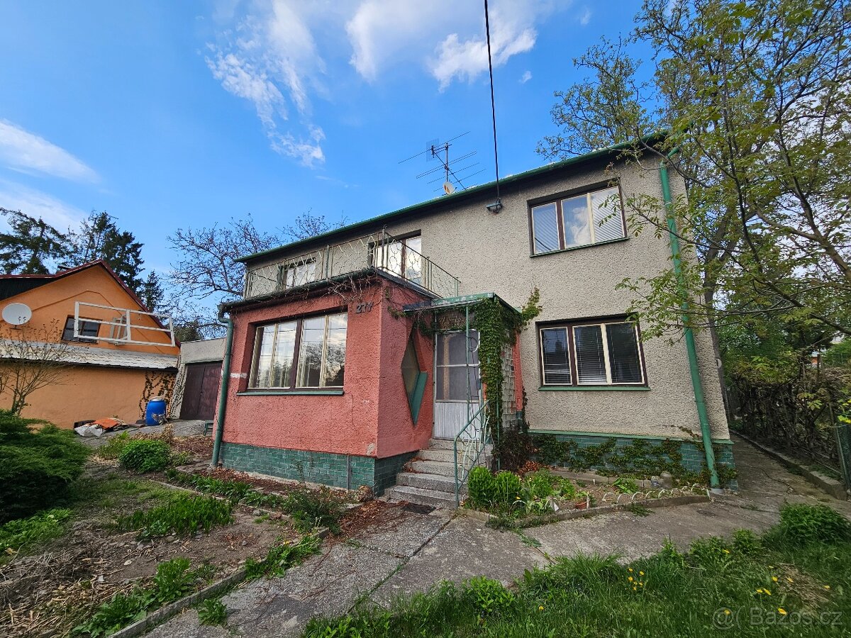 Prodám prostorný rodinný dům ve Studénce s velkou zahradou.