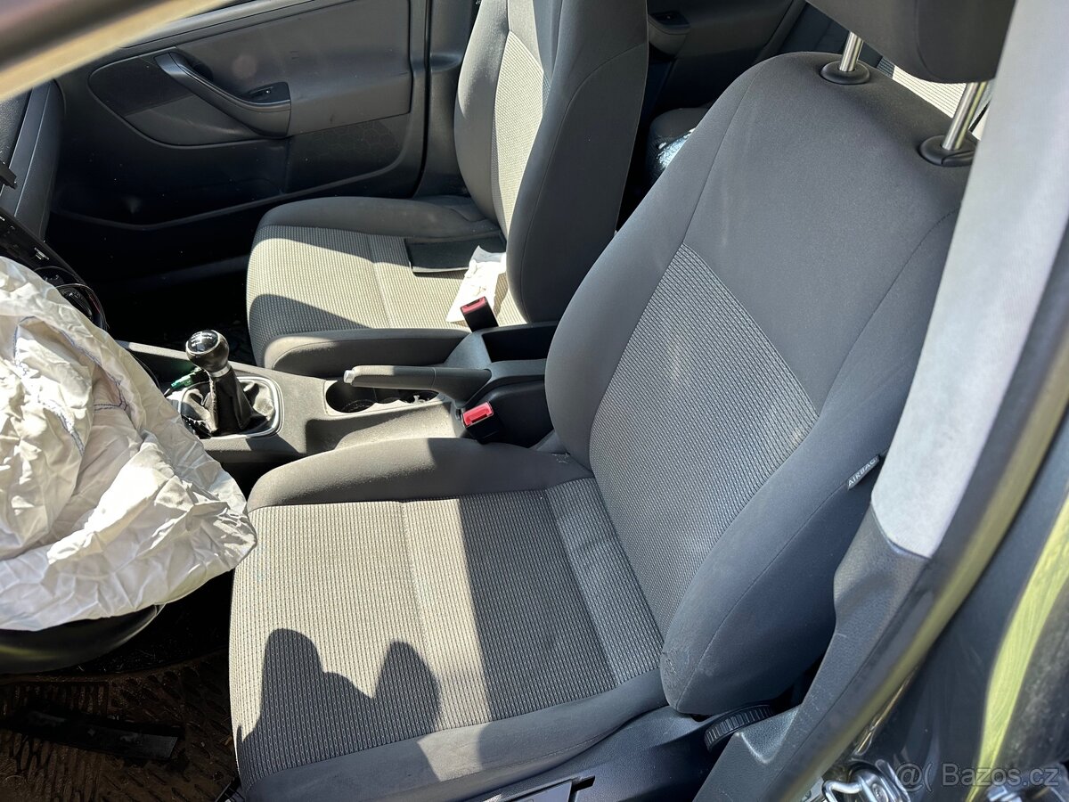 VW GOLF 5 VARIANT sedačky