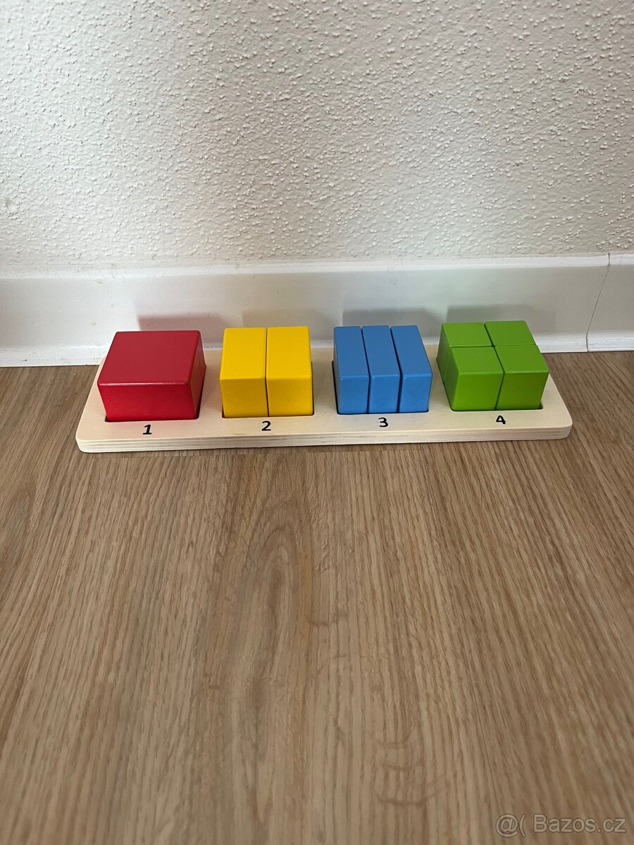 Playtive Montessori vkládačka čtverce