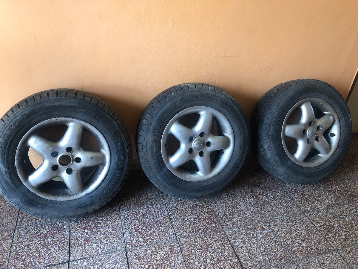Prodám sadu 4 letních kol Hankook 195/70R15C