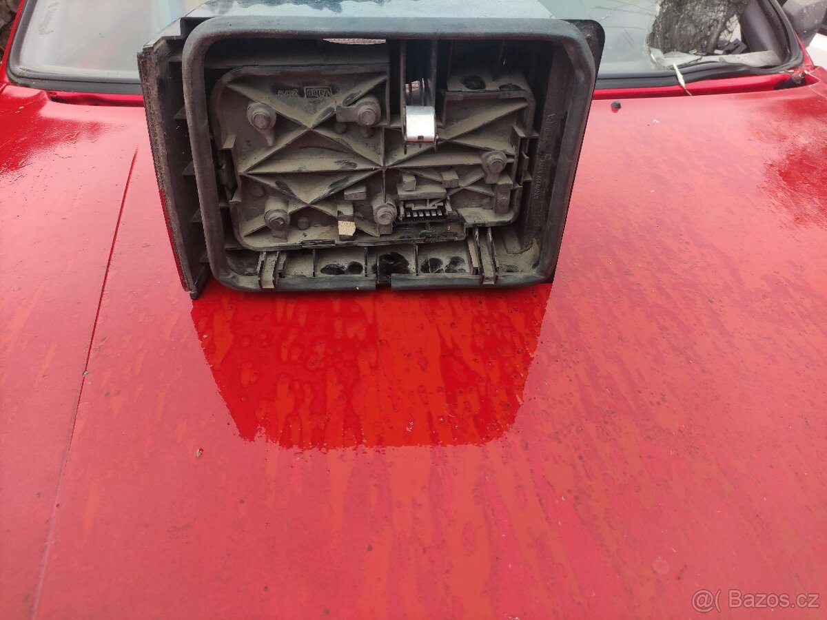 Citroen bx pravé zadní světlo