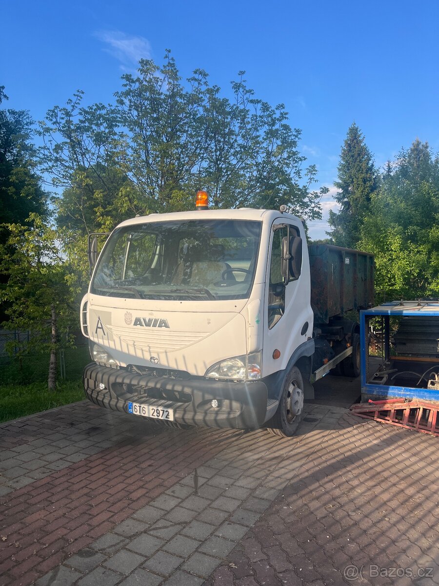 Avia D90N