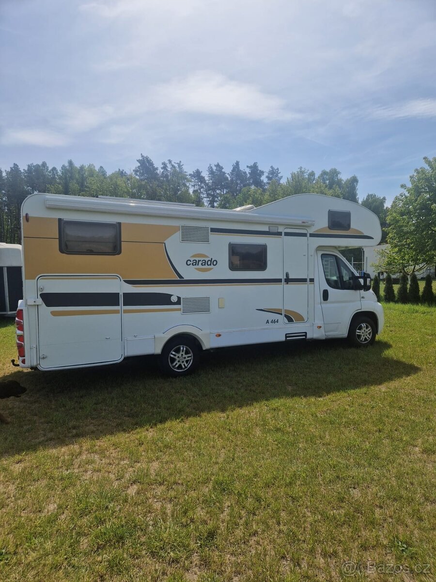 Obytný automobil Carado A464
