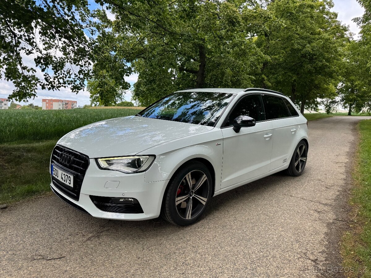 Audi A3 Sportback 2.0 TDI 110 kW S line, kůže, NAVI, kamera,
