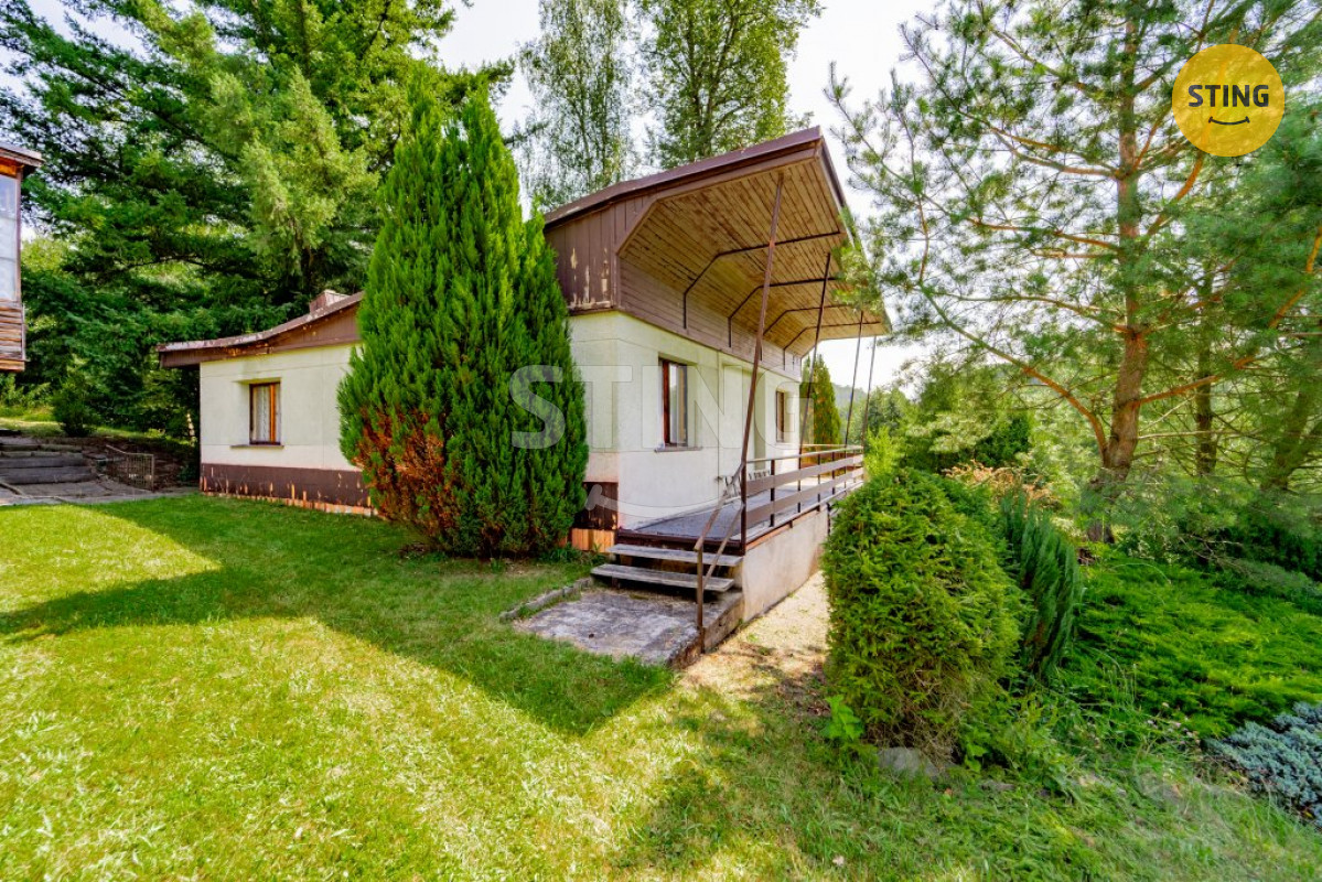 Prodej velké zděné chaty ve Vítkově Podhradí, 130463