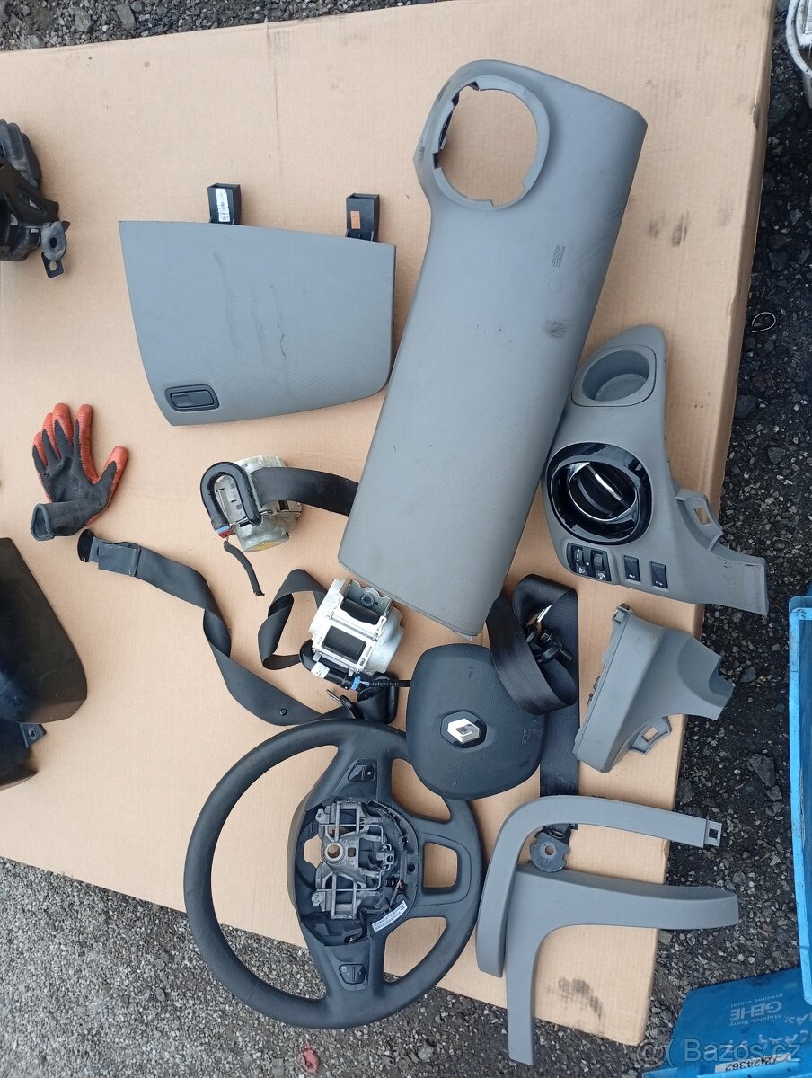 RENAULT TRAFIC 3, RV 2018 AIRBAGY A PYROPASY