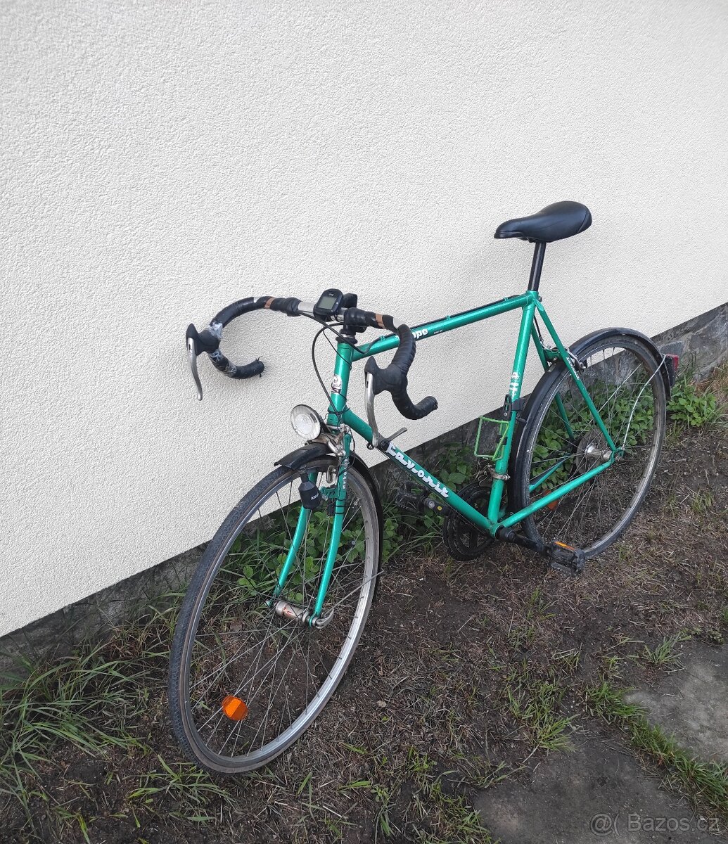 Jízdní kolo favorit